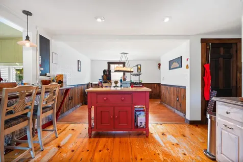 27 Plumer Road Epping NH 03042