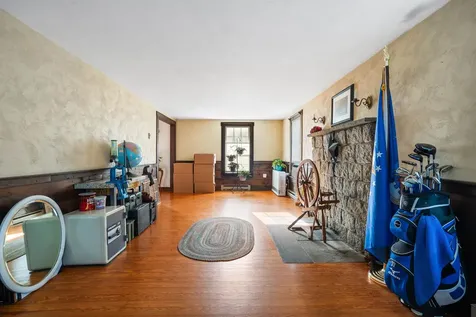 27 Plumer Road Epping NH 03042