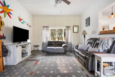 27 Plumer Road Epping NH 03042