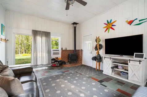 27 Plumer Road Epping NH 03042