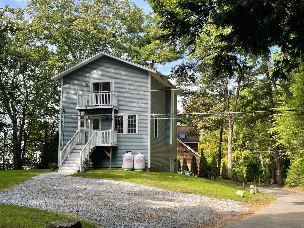 2 Water Street Sandown NH 03873