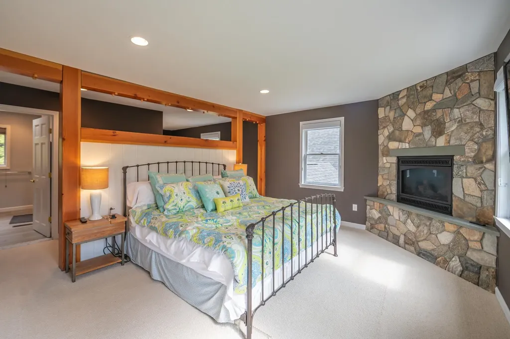 8 Challenger Hill Extension Dover VT 05356