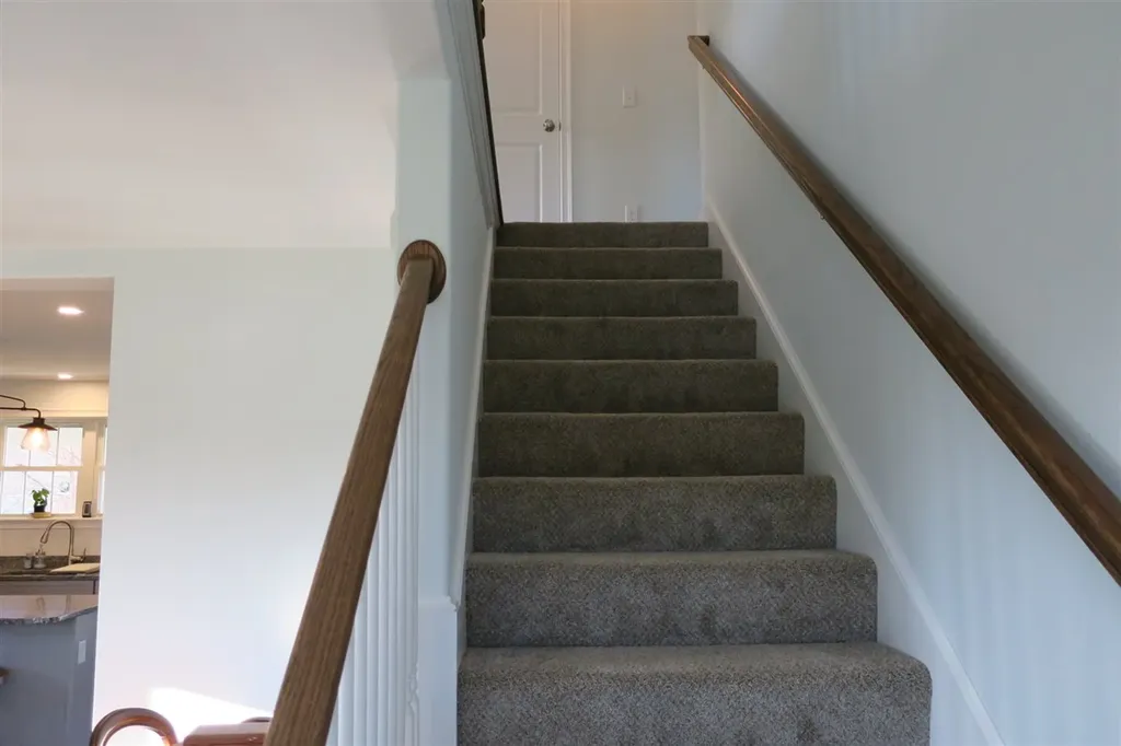 4 Red Gate Drive Kingston NH 03848