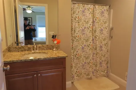 4 Red Gate Drive Kingston NH 03848