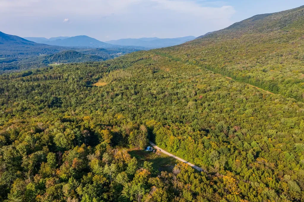 0 Alden Lane Sunderland VT 05250