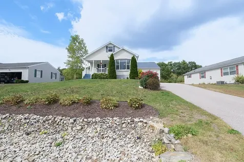 44 Tarah Way Fremont NH 03044