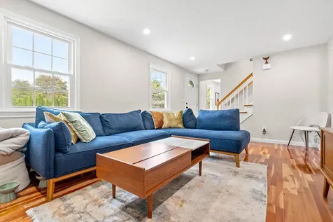 71 Scobie Pond Road Derry NH 03038