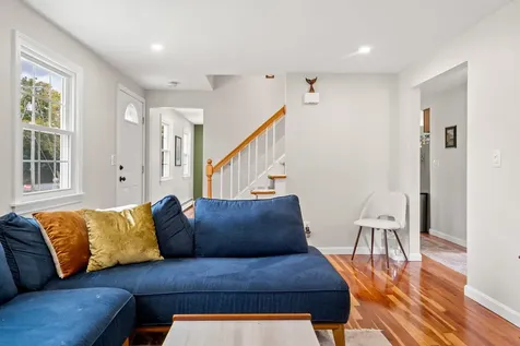 71 Scobie Pond Road Derry NH 03038