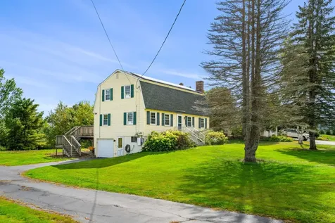 71 Scobie Pond Road Derry NH 03038