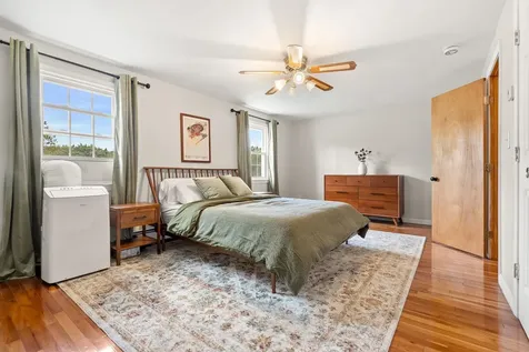 71 Scobie Pond Road Derry NH 03038