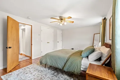 71 Scobie Pond Road Derry NH 03038