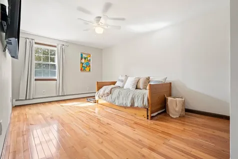 71 Scobie Pond Road Derry NH 03038