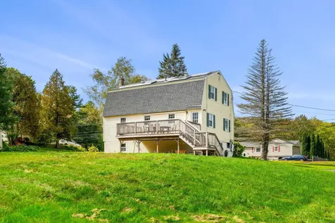 71 Scobie Pond Road Derry NH 03038