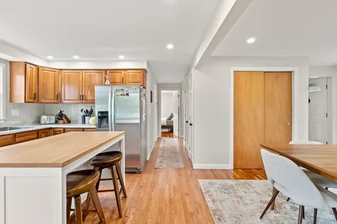 71 Scobie Pond Road Derry NH 03038