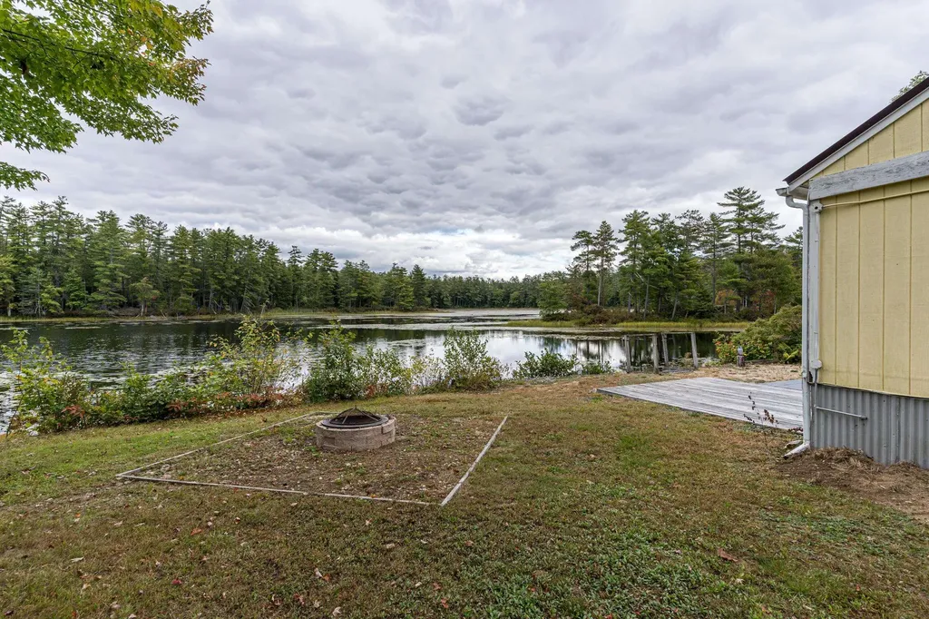 4 Downing Road New Durham NH 03855