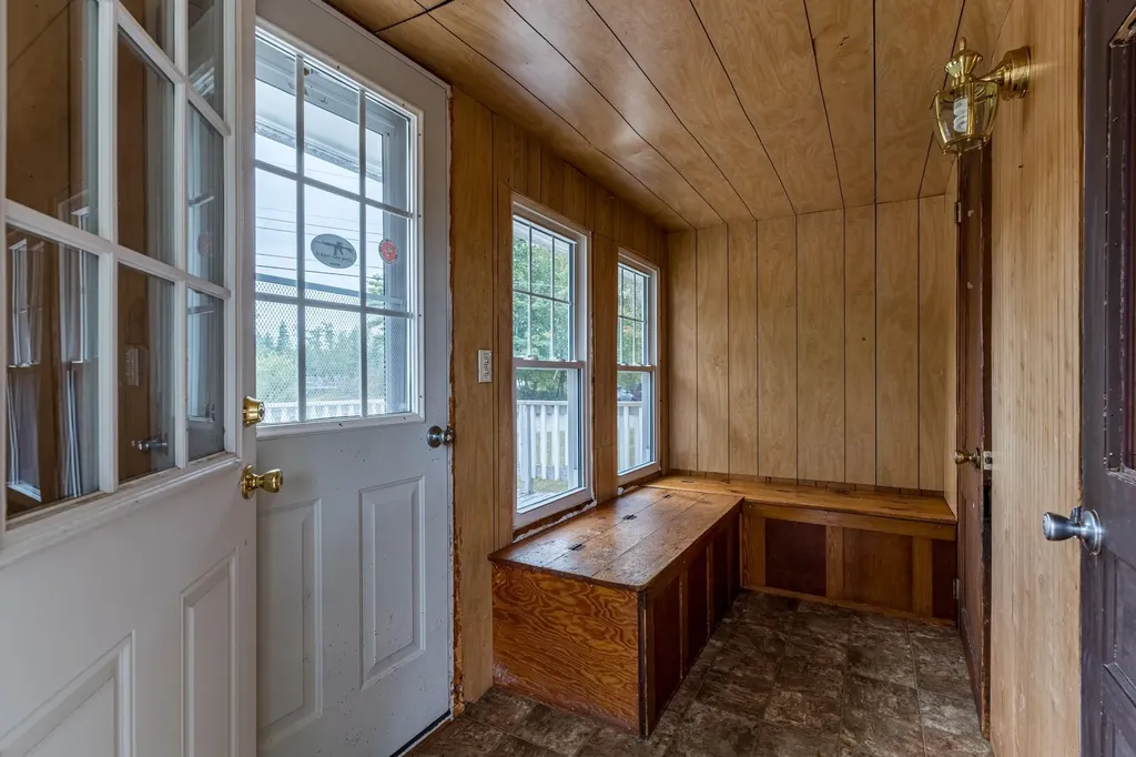 4 Downing Road New Durham NH 03855
