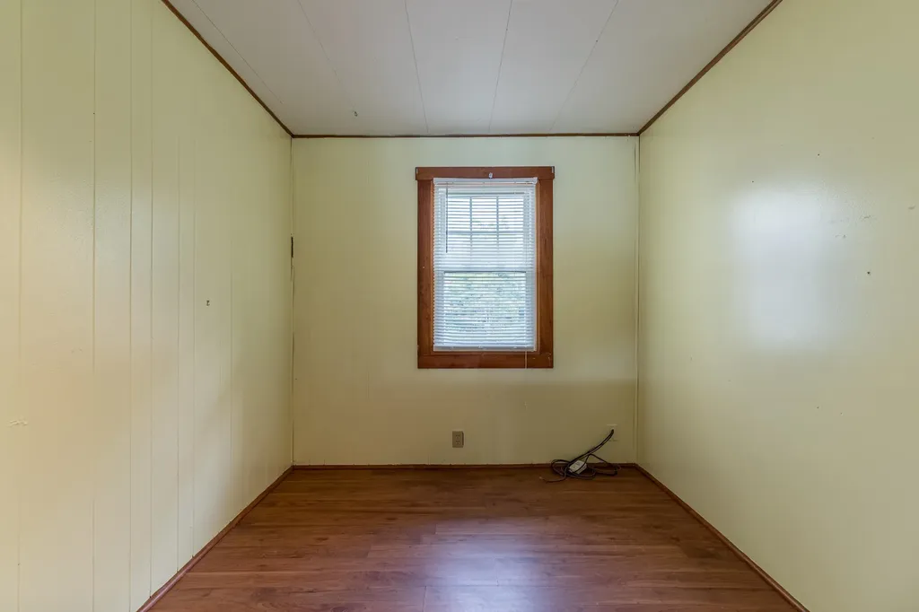 4 Downing Road New Durham NH 03855