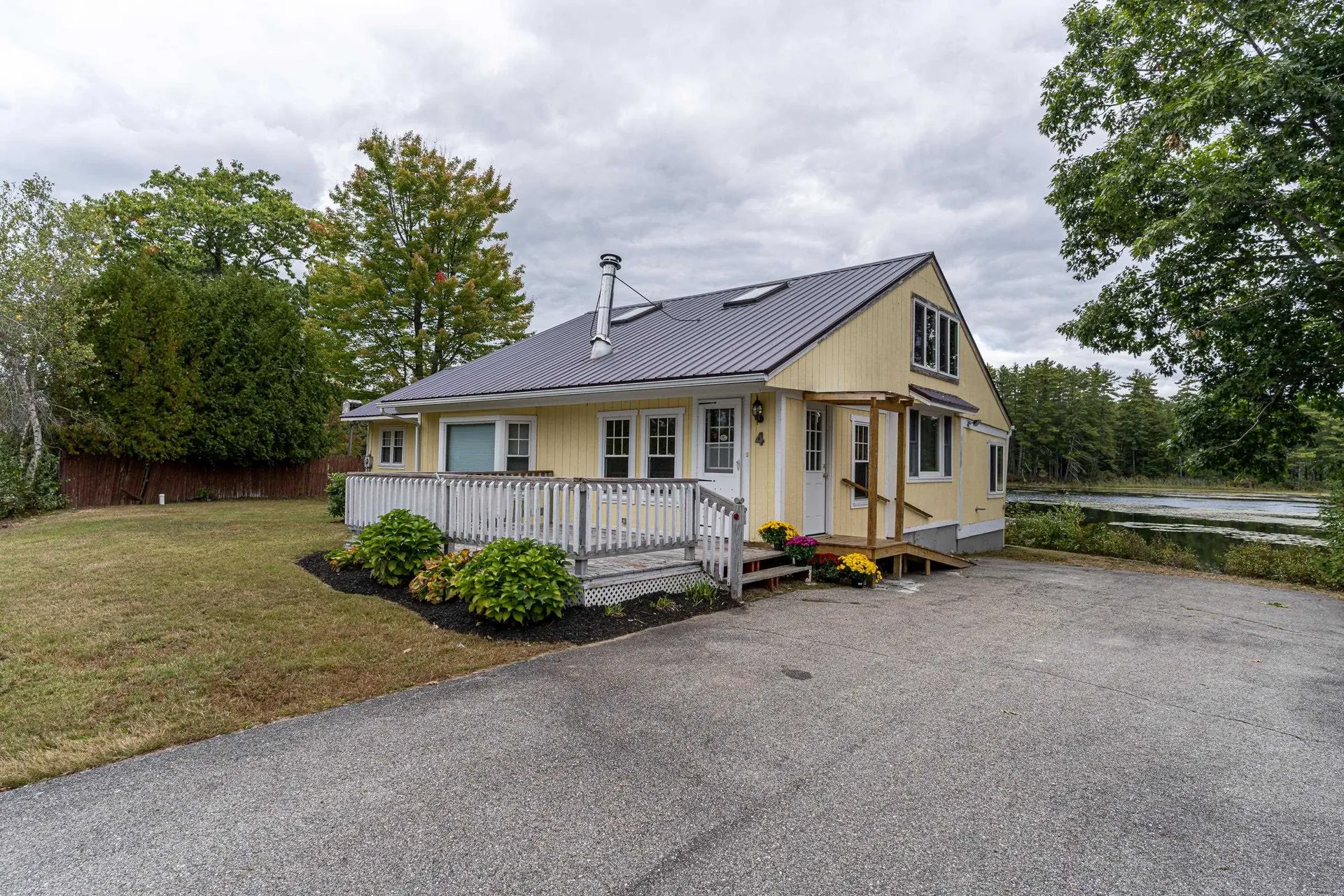 4 Downing Road New Durham NH 03855
