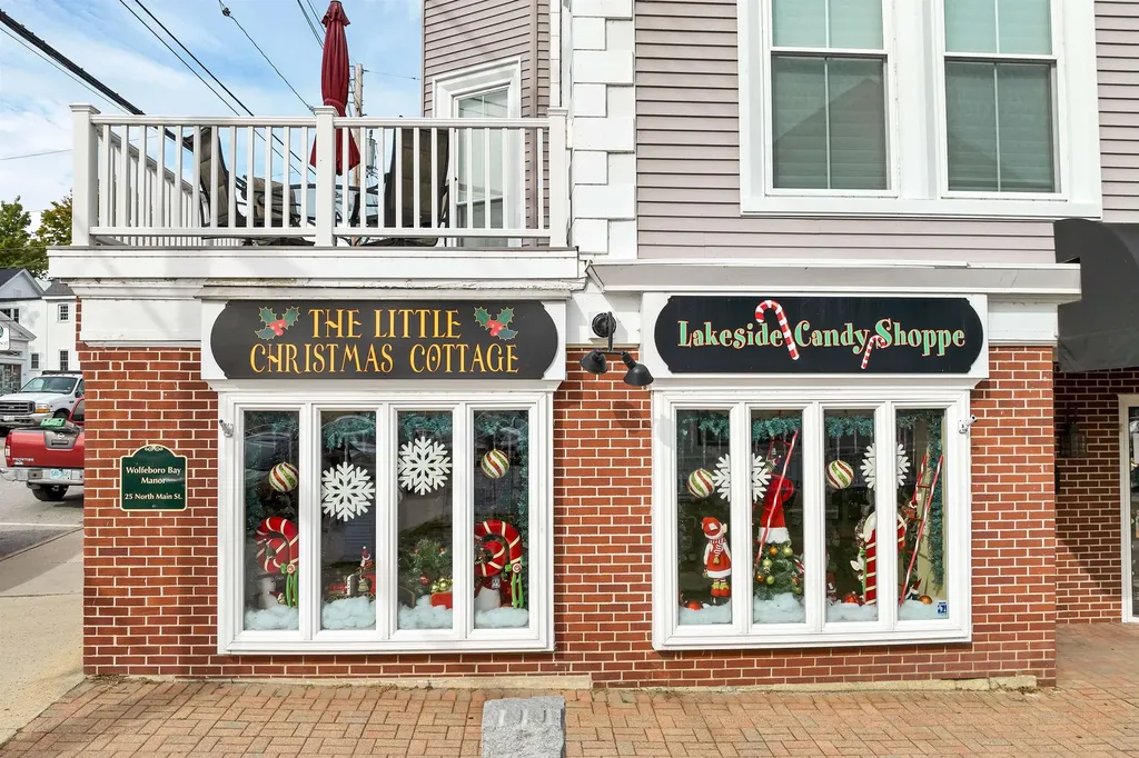 25 N Main Street Wolfeboro NH 03894