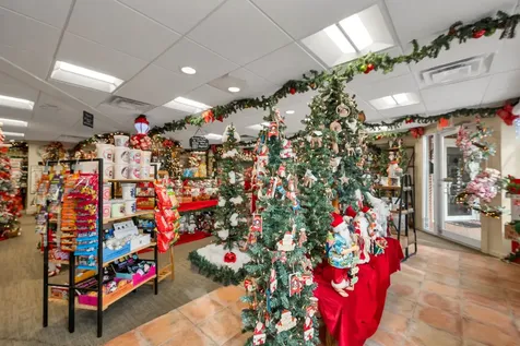 25 N Main Street Wolfeboro NH 03894