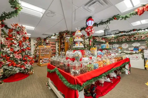 25 N Main Street Wolfeboro NH 03894