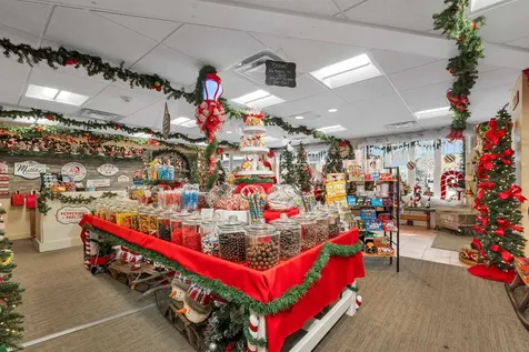 25 N Main Street Wolfeboro NH 03894