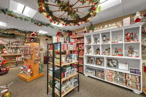 25 N Main Street Wolfeboro NH 03894