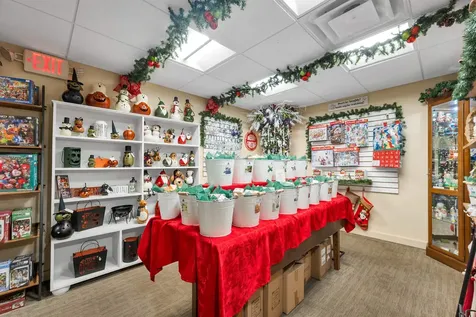 25 N Main Street Wolfeboro NH 03894