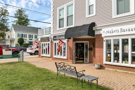 25 N Main Street Wolfeboro NH 03894