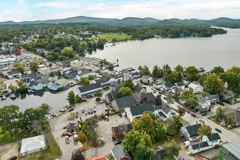 25 N Main Street Wolfeboro NH 03894