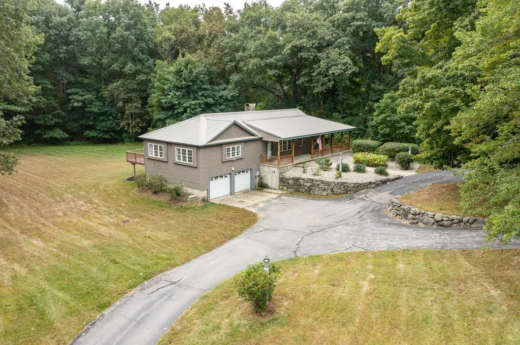 149 Exeter Road Newmarket NH 03857