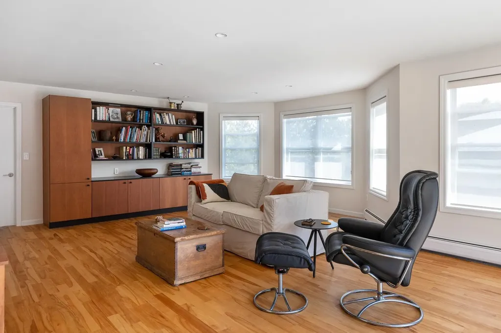 57 Claire Pointe Road Burlington VT 05408