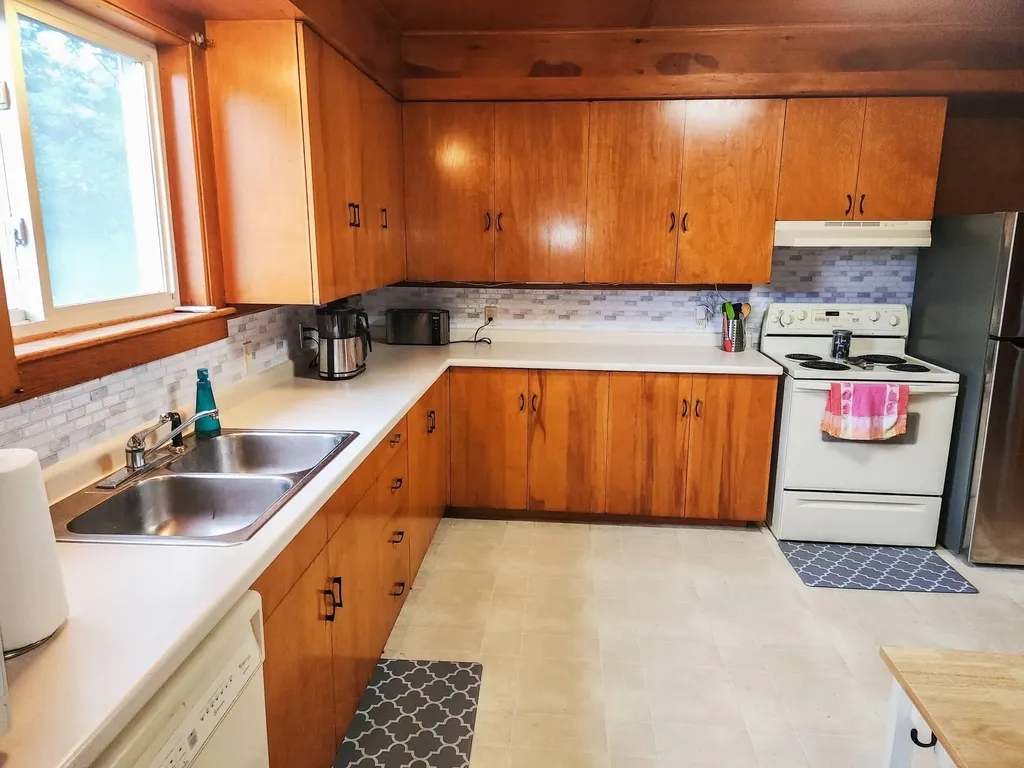 66 Flanders Street Enfield NH 03748