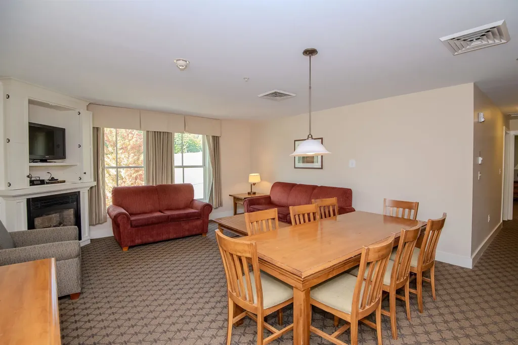 705/707 Qtr. I V Adams House Ludlow VT 05149