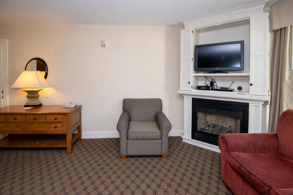 705/707 Qtr. I V Adams House Ludlow VT 05149