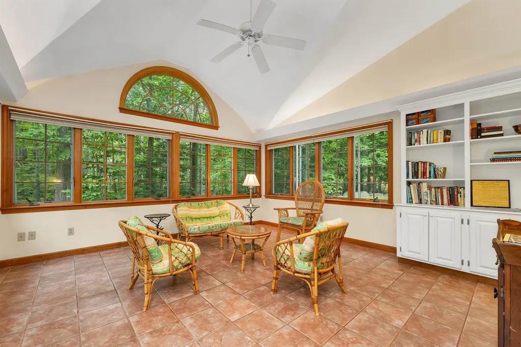 7 Loon Street Wolfeboro NH 03894