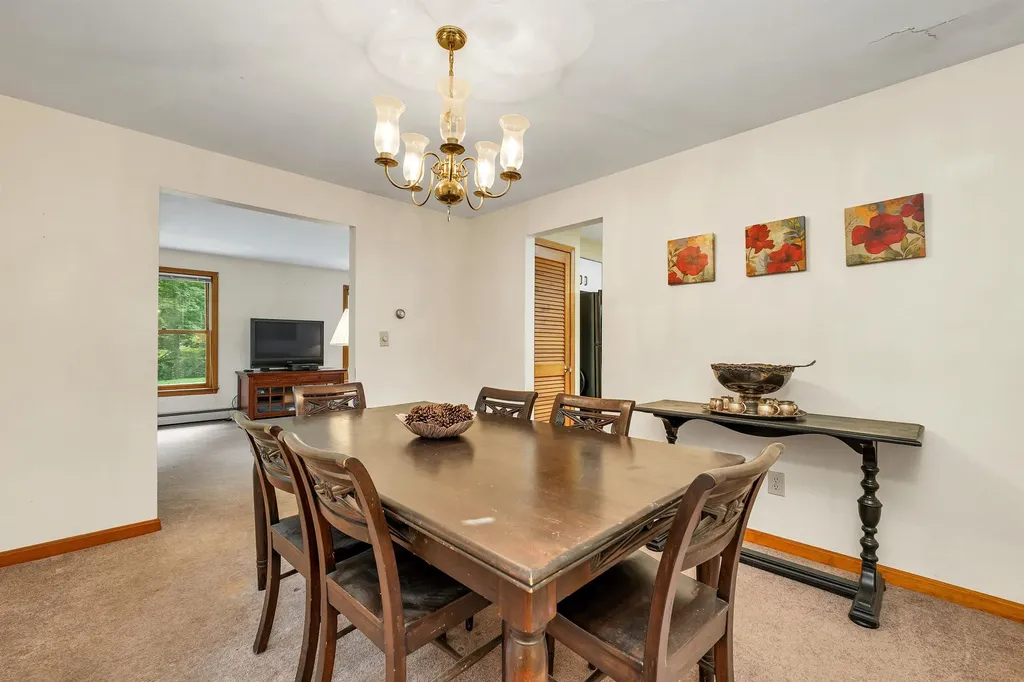 7 Loon Street Wolfeboro NH 03894