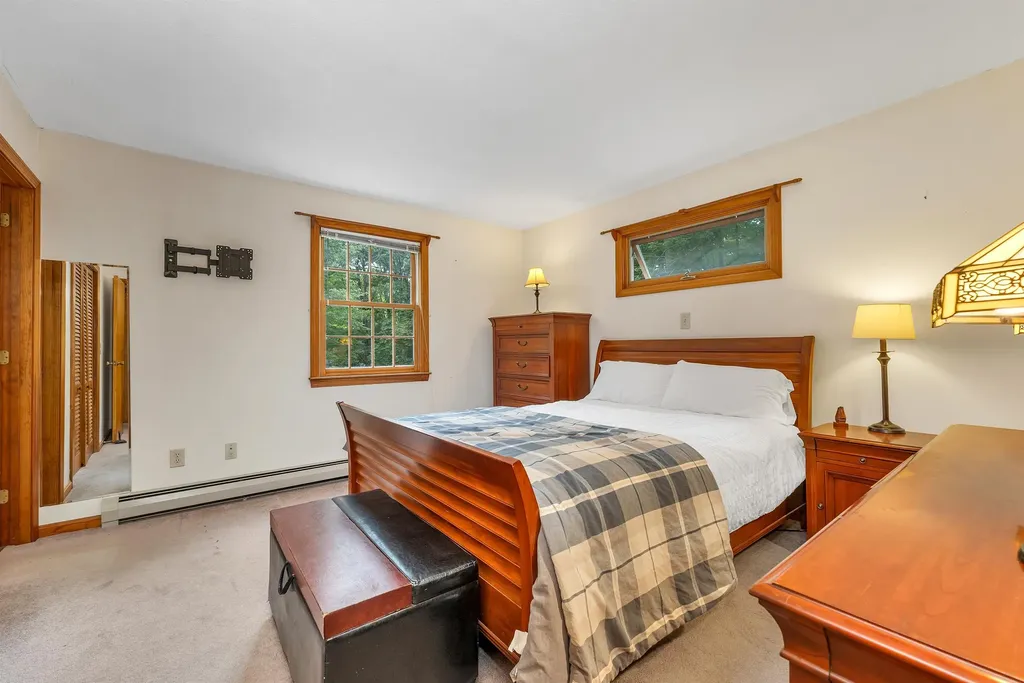 7 Loon Street Wolfeboro NH 03894