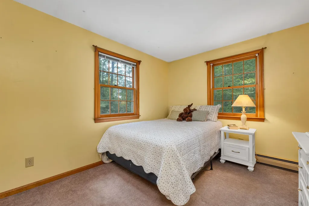 7 Loon Street Wolfeboro NH 03894