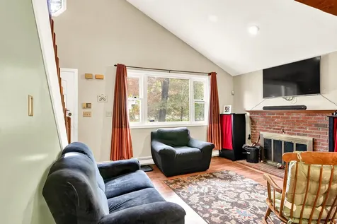 15 Sidney Street Rochester NH 03867
