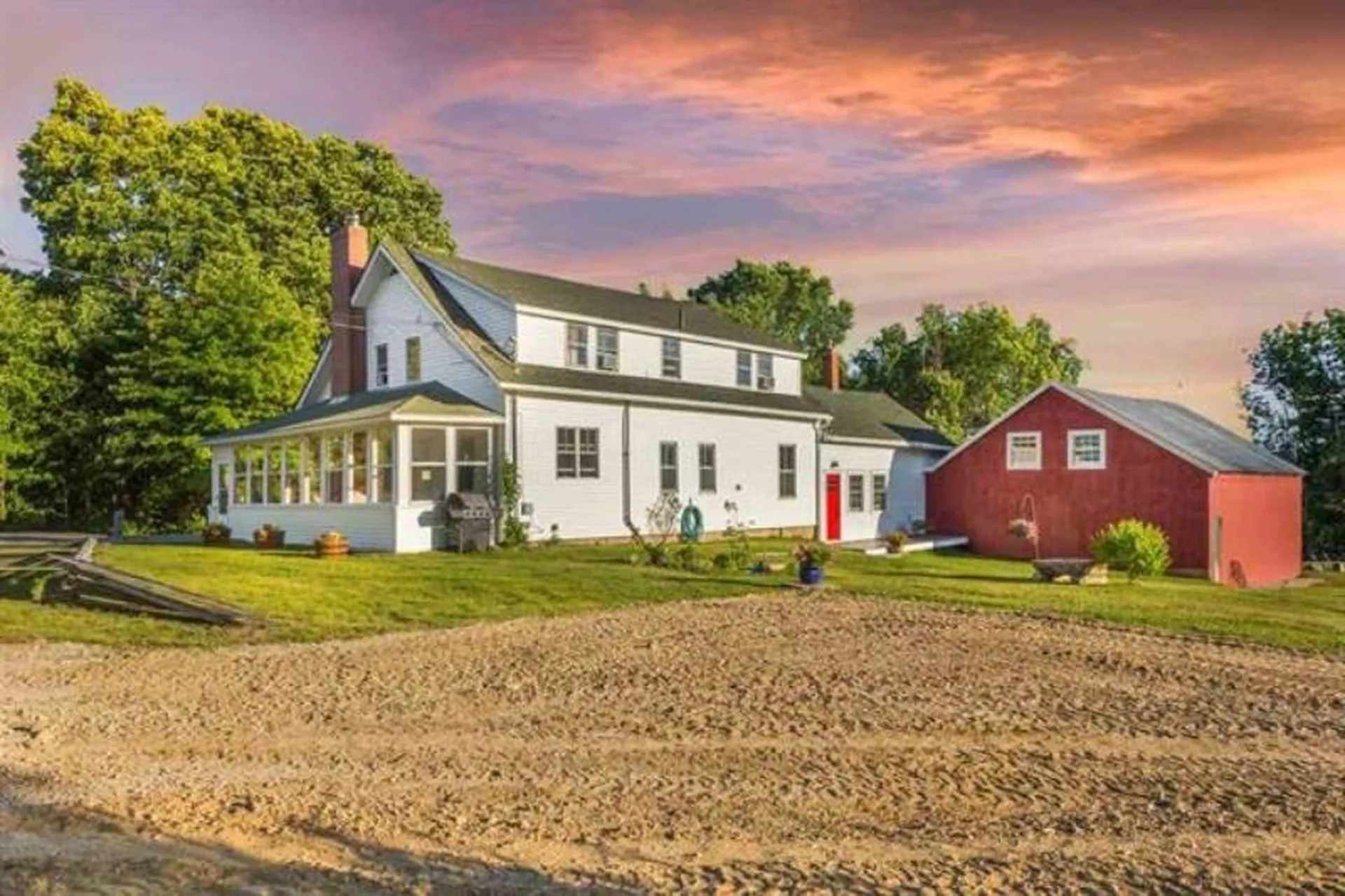 1290 Parker Mountain Road Strafford NH 03884