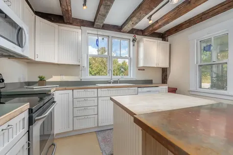 1290 Parker Mountain Road Strafford NH 03884