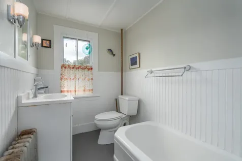 1290 Parker Mountain Road Strafford NH 03884