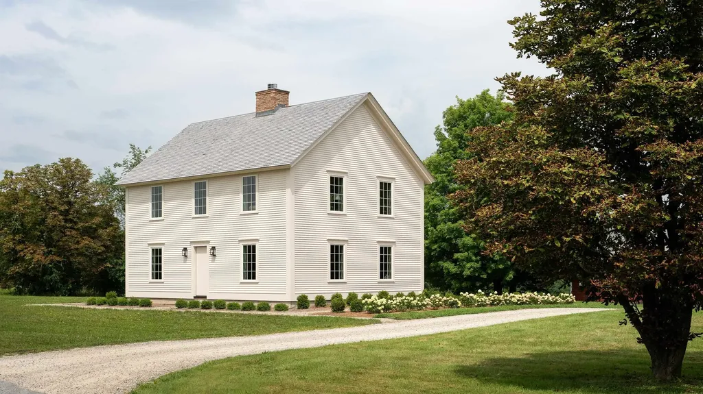 35 Old Church Lane Cornwall VT 05753