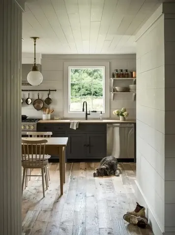 35 Old Church Lane Cornwall VT 05753