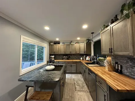 86 Kennedy Drive Keene NH 03431