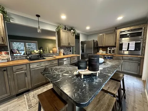 86 Kennedy Drive Keene NH 03431