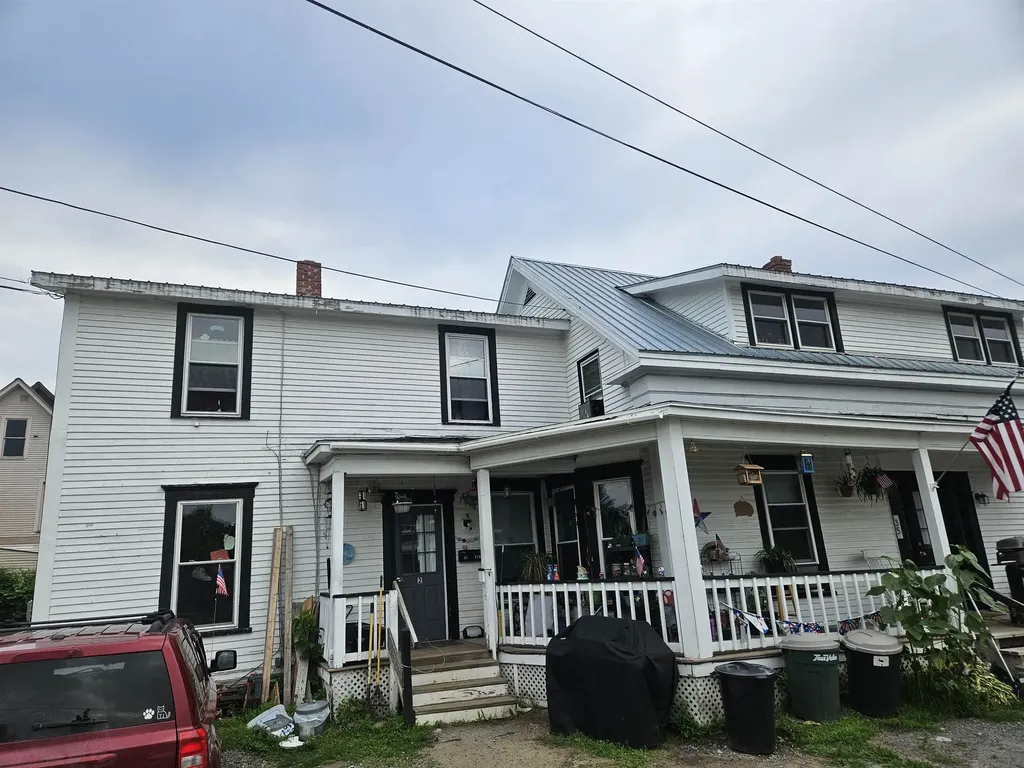 35 Elm Street Lyndon VT 05851