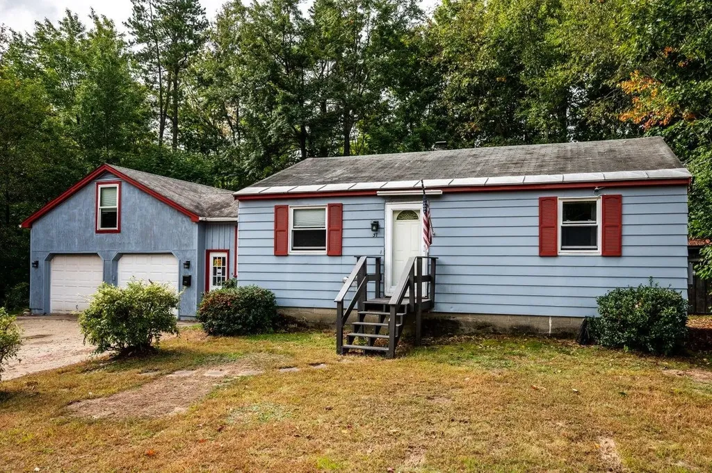 37 Lowell Street Rochester NH 03867