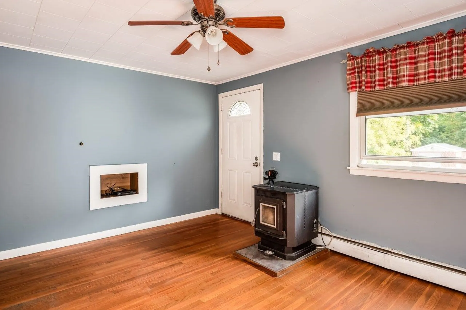 37 Lowell Street Rochester NH 03867